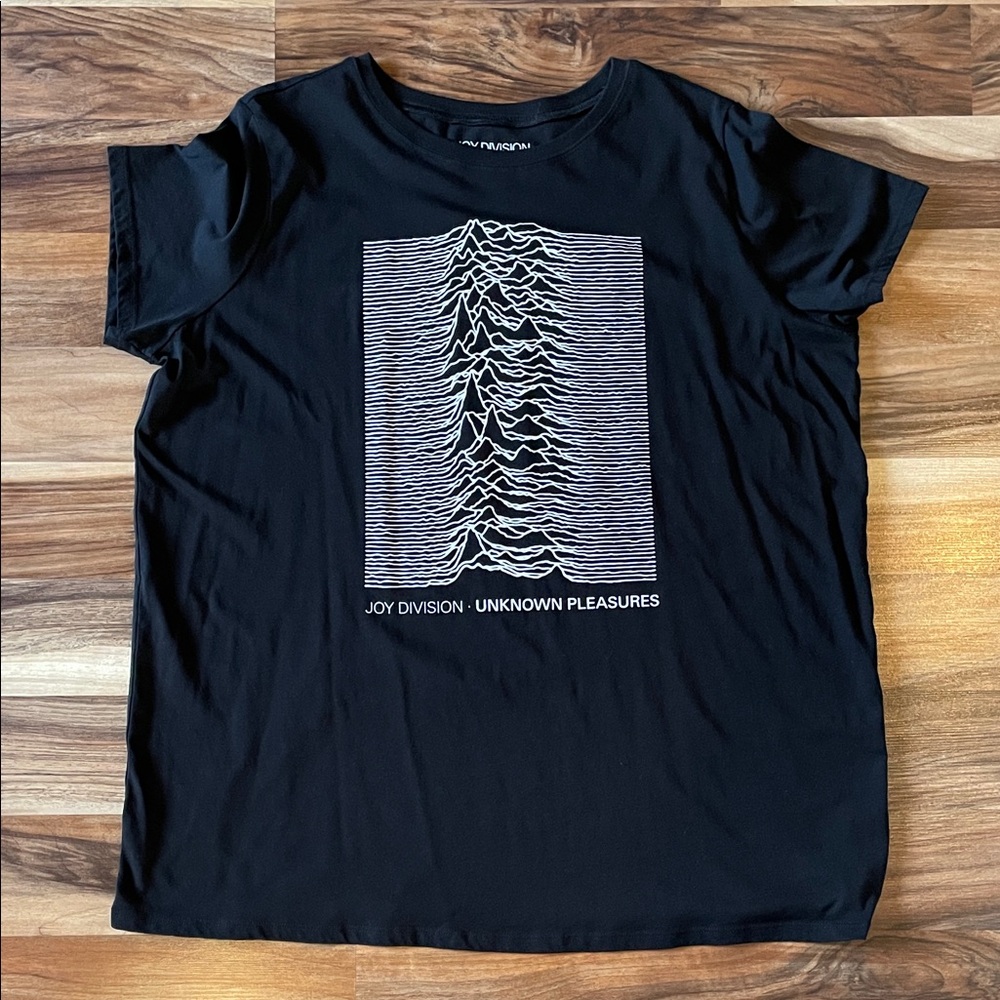 Torrid Joy Division t-shirt size 1 1x 14 16